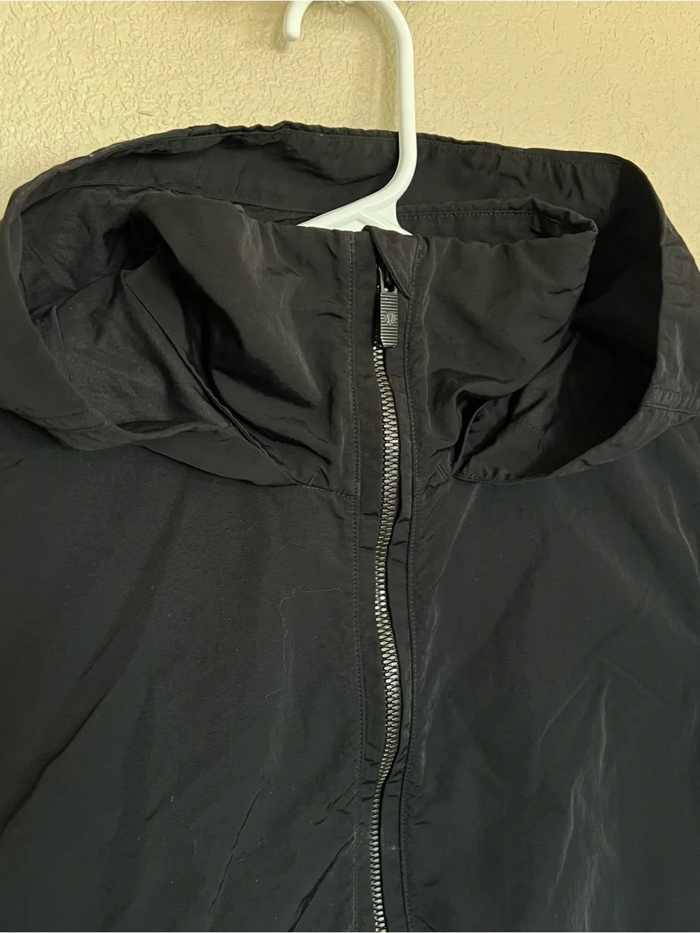 lululemon athletica minimalist hooded